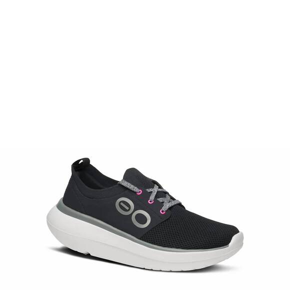 OOFOS Shoes - NEW OOFOS women's oomy stride sneakers in black/white